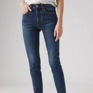 Levi's 501 Skinny Women's Jeans in dark wash, Size 26 womens
